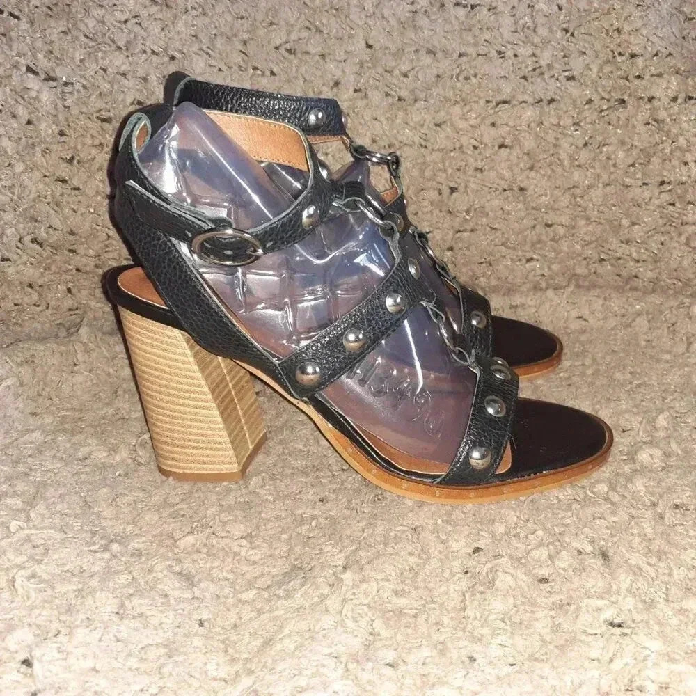 L'INTERVALLE-Bondage Style-Harness/Studs-Black Leather-Sandals-Sz 40-NWOB - Picture 4 of 7